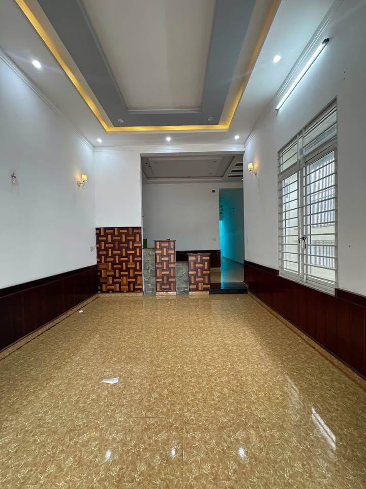 Nhà cho thuê tại hẻm Nguyễn Xuân Nguyên BMT 6 triệu - Sân đậu xe ô tô rộng rãi!