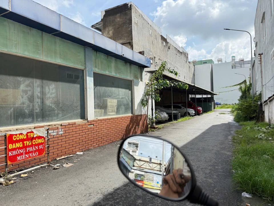 Đất thổ cư 269.5m² 3 mặt tiền đường Hà Huy Giáp, Q12 chỉ 26.5 tỷ - Đầu tư sinh lời ngay!