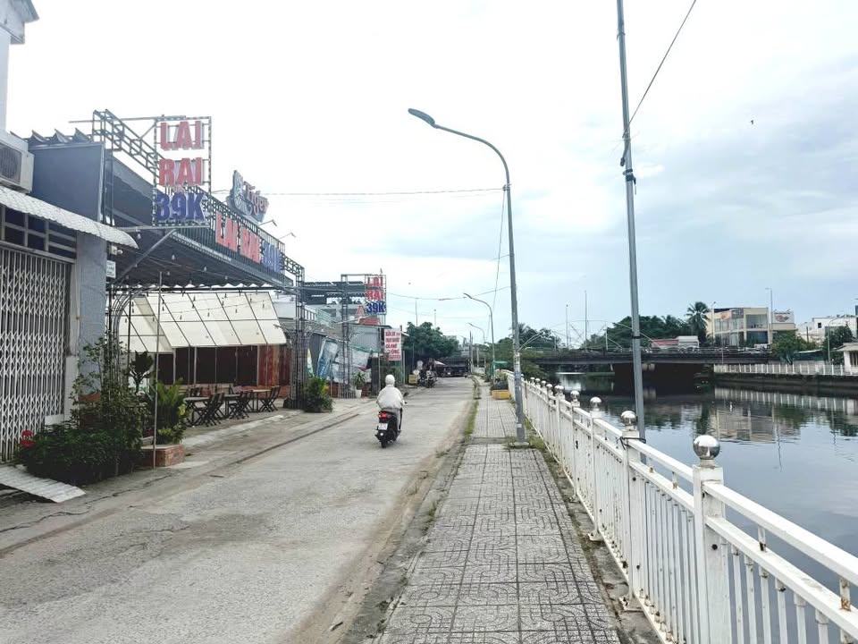 Đất nền mặt tiền bờ kè Hồ Búng Xáng 110m² giá 6.5 tỷ - Pháp lý rõ ràng, đầu tư sinh lời!