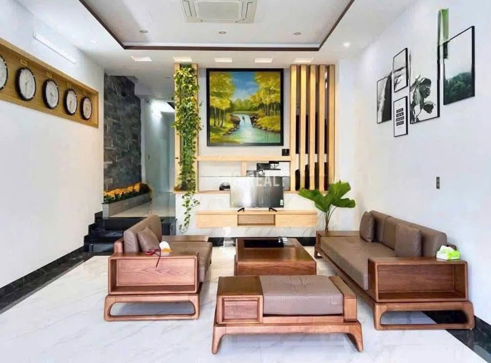 Nhà cho thuê Đường Đoàn Khuê, Đà Nẵng - 5 phòng ngủ, thang máy, giá chỉ 25 triệu