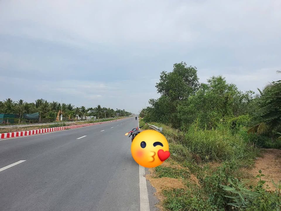 Đất thổ cư mặt tiền đường Nguyễn Đáng 304m² giá chỉ 1.5 tỷ - Cơ hội đầu tư hấp dẫn!