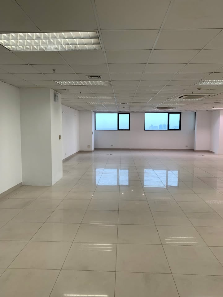 Cho thuê sàn văn phòng 165m² tại Hồ Tùng Mậu, Nam Từ Liêm - Đầy đủ tiện nghi vào làm ngay!