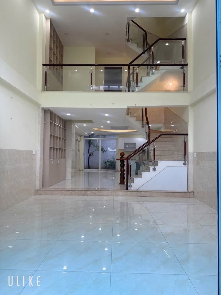 Nhà cho thuê đường Liên Phường, phường Phước Long B, quận 9 - 16 triệu/tháng, tiện làm văn phòng và ở gia đình!