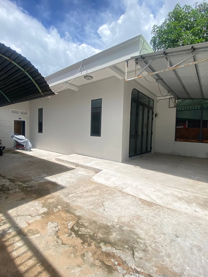 Nhà trệt cho thuê tại đường Nguyễn Đệ, Ninh Kiều, Cần Thơ - 150m² giá 6 triệu/tháng - Mới đẹp, tiện ích đầy đủ!