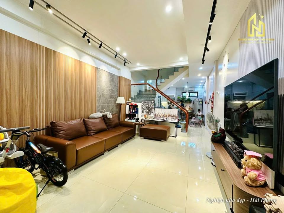 Nhà 3 tầng Đằng Hải 57m² giá 3.099 tỷ - Chính chủ bán gấp!