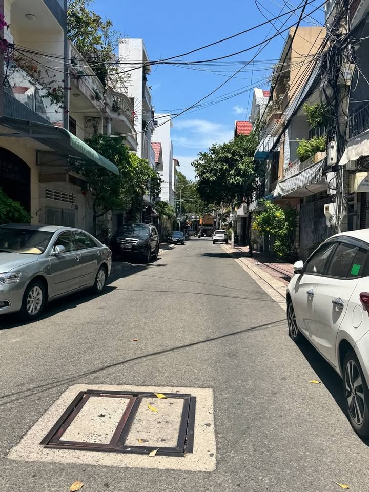 Nhà 1 Trệt 1 Lầu Đường Hoàng Văn Thụ Vũng Tàu 88.7m² giá 8.7 tỷ - Sổ hồng hoàn công, chính chủ!