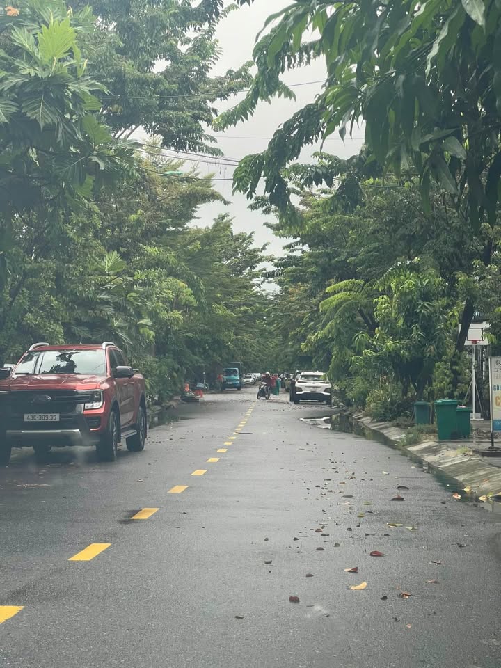 Đất tặng nhà cấp 4 đường Diệp Minh Châu, Hòa Xuân 100m² - Kinh doanh thuận lợi!