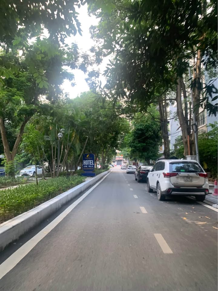 Mặt phố Phú Thượng Tây Hồ 105m² giá 24.5 tỷ - Kinh doanh đỉnh cao!