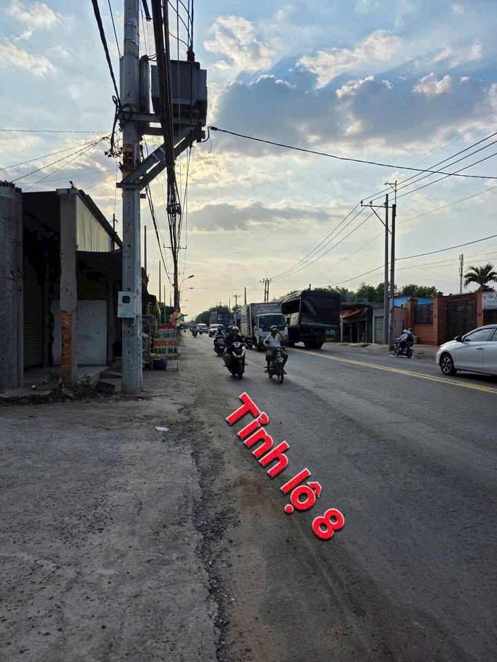 Xưởng 2 mặt tiền Tỉnh Lộ 8, Củ Chi 2000m² giá 40 tỷ - Cơ hội đầu tư hấp dẫn!