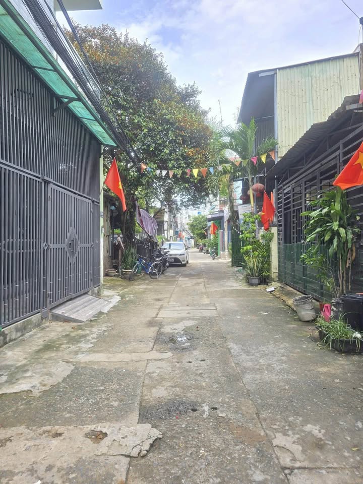 Bán nhà 3 tầng đường Trần Đình Nam, 62.8m² giá 4.15 tỷ - Sổ hồng đẹp như tranh!