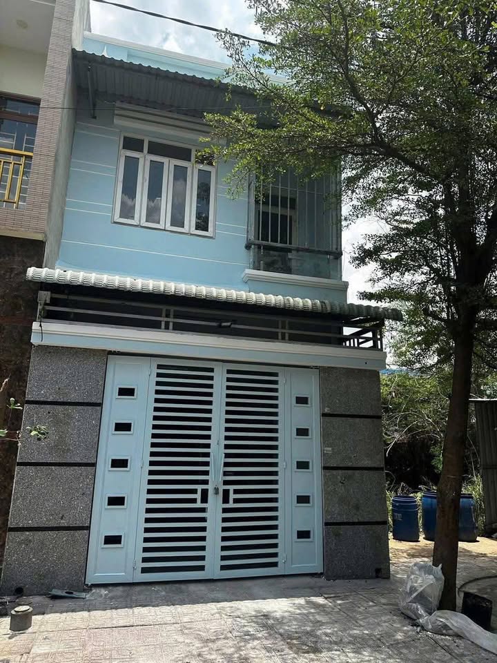 Cho thuê nhà 2 tầng khu dân cư Lê Phong, Tân Bình, Dĩ An 65m² giá 6.5 triệu - Không thể bỏ lỡ!