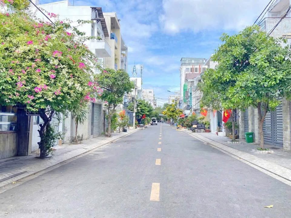 Bán đất mặt tiền đường Số 49, quận 7, diện tích 110m² - Sổ Hồng riêng, giá 14.9 tỷ!