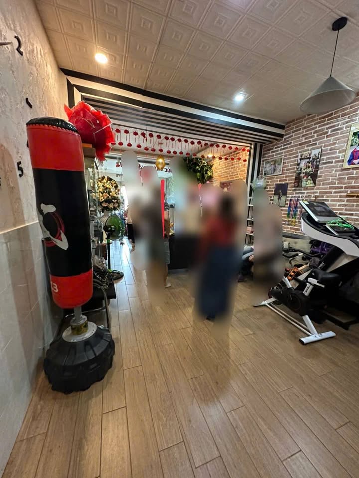 Nhà Phước Bình, Thủ Đức 89.6m² giá 10.7 tỷ - Thích hợp ở và kinh doanh!