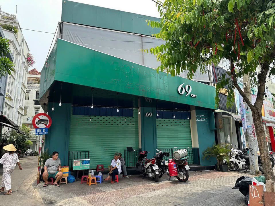 Cho thuê mặt bằng ngay Ngã 6 Phù Đồng, Quận 1 - Diện tích 141m², Kinh doanh tự do!