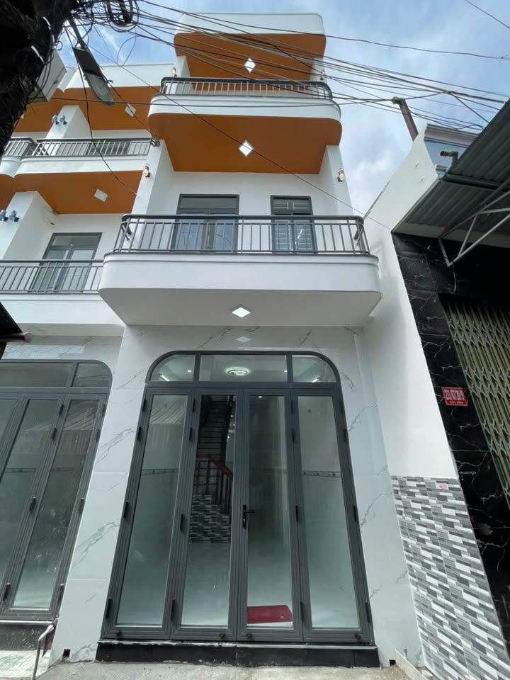 Nhà 3 tầng hẻm 231/67 Tây Sơn, Quy Nhơn 45m² giá 2.35 tỷ - Thiết kế hiện đại, ô tô vào tận nơi!