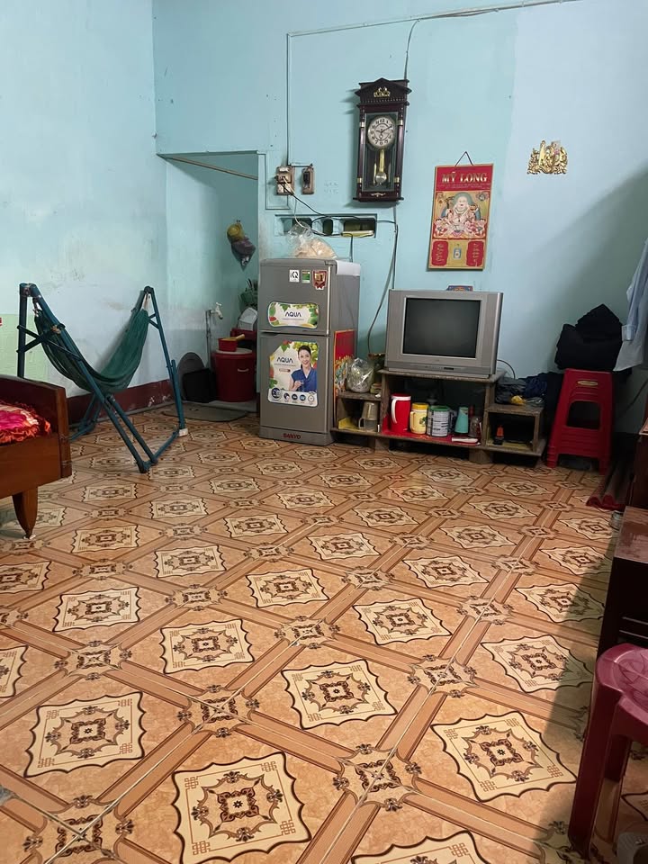 Nhà hẻm Nguyễn Trãi, Quy Nhơn 25m² giá 1.4 tỷ - Khu dân cư yên tĩnh!