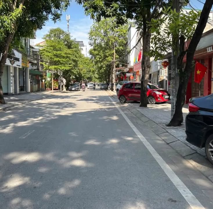 Nhà cho thuê 3,5 tầng đường Ngư Hải, 80m² giá chỉ 10 triệu/tháng - Vị trí đắc địa gần Big C!