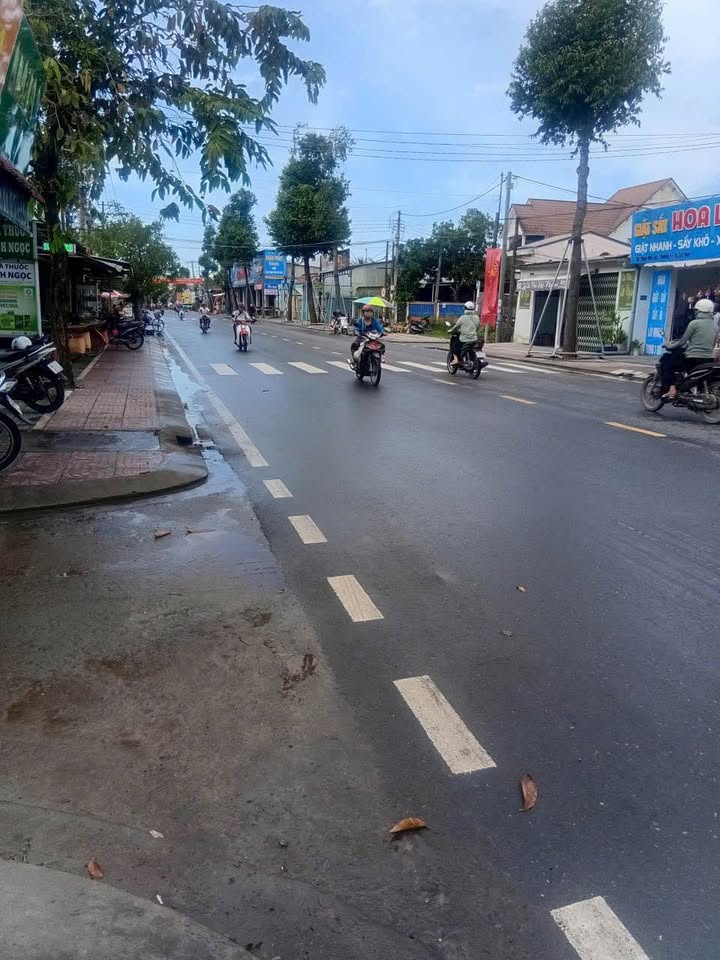 Đất nền mặt tiền đường Phạm Ngũ Lão 100m² giá 750 triệu - Sổ hồng chính chủ!