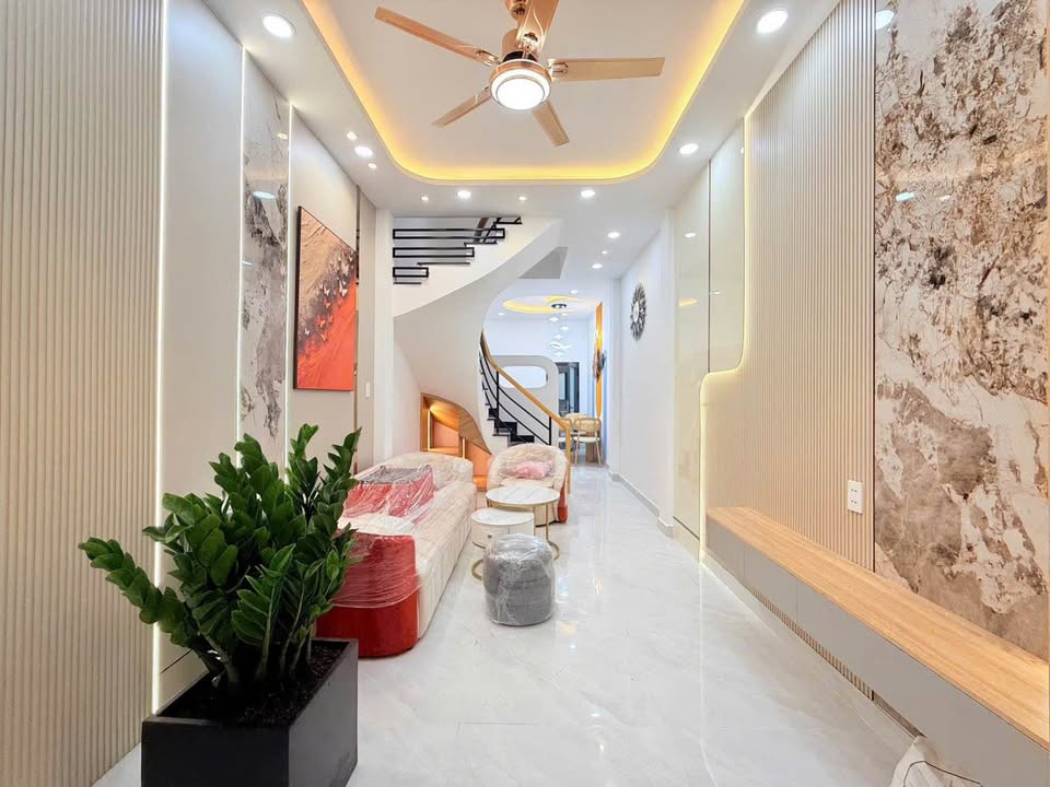 Nhà riêng Nguyễn Thượng Hiền Phú Nhuận 40m² giá 6 tỷ - Full nội thất, sẵn sàng ở ngay!