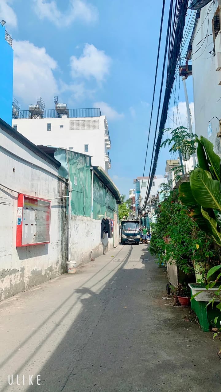 Nhà 2 Tầng Hẻm Rộng Nguyễn Thị Thập Quận 7, Diện Tích 69m² - Giá Chỉ 7,2 Tỷ!