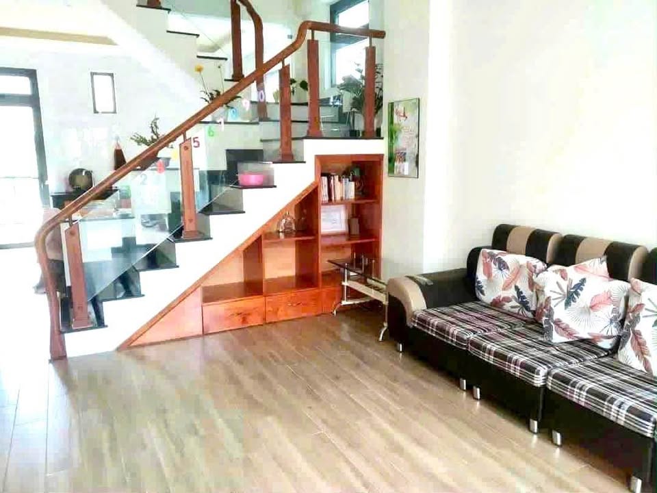 Nhà Lữ Gia Phường 9 Đà Lạt 60m² giá 4.3 tỷ - Sổ đỏ chính chủ, ô tô đậu trước cửa!