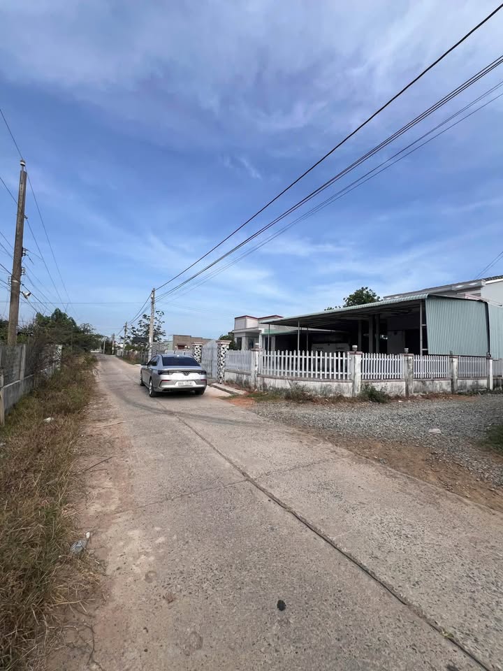 Farm Thôn Văn Lâm, Hàm Mỹ 1000m² giá 1 tỷ - Cơ hội đầu tư hấp dẫn!