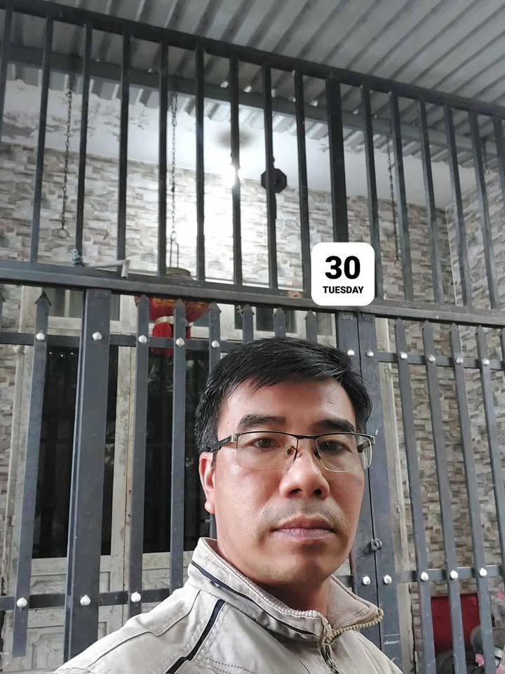 Nhà cấp 4 Dĩ An 60m² giá 2.8 tỷ - Sổ hồng riêng, mặt tiền đường lớn!