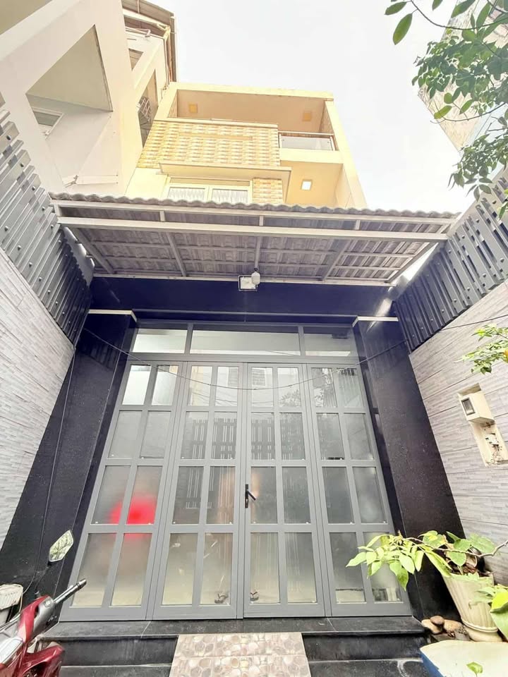 Nhà phố Kinh Dương Vương, Quận 6, 95m² giá 11.5 tỷ - Dọn vào ở ngay!