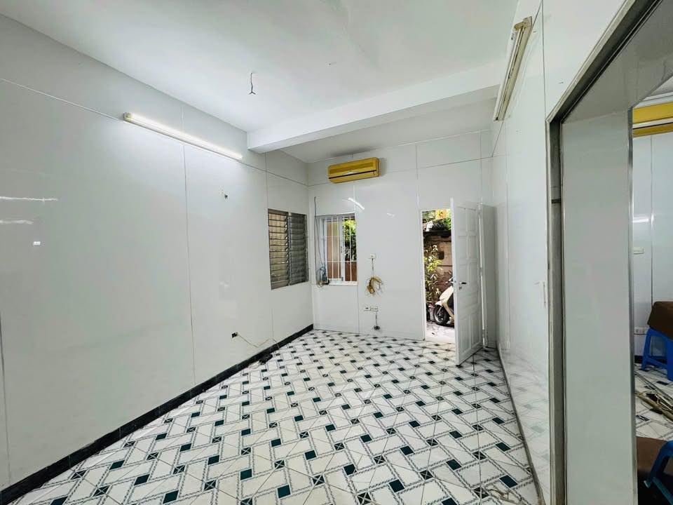 Căn hộ cho thuê tại Ba Đình 40m² giá 10 triệu - Không gian sống thoáng mát!