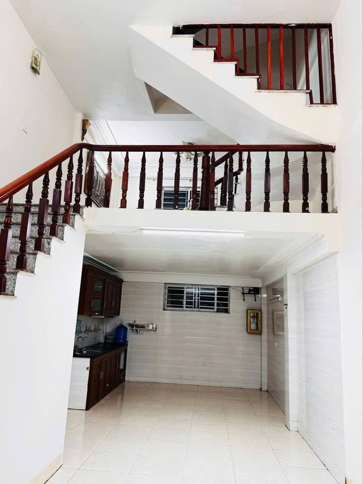 Nhà cho thuê Định Công 40m² giá 12 triệu - Phù hợp hộ gia đình