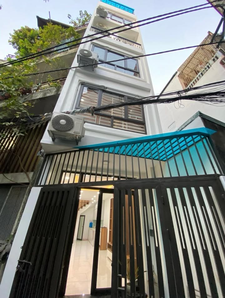 Nhà đẹp phân lô Quân Đội Thanh Xuân 31m² giá 9.98 tỷ - Vị trí đắc địa, an ninh tốt!