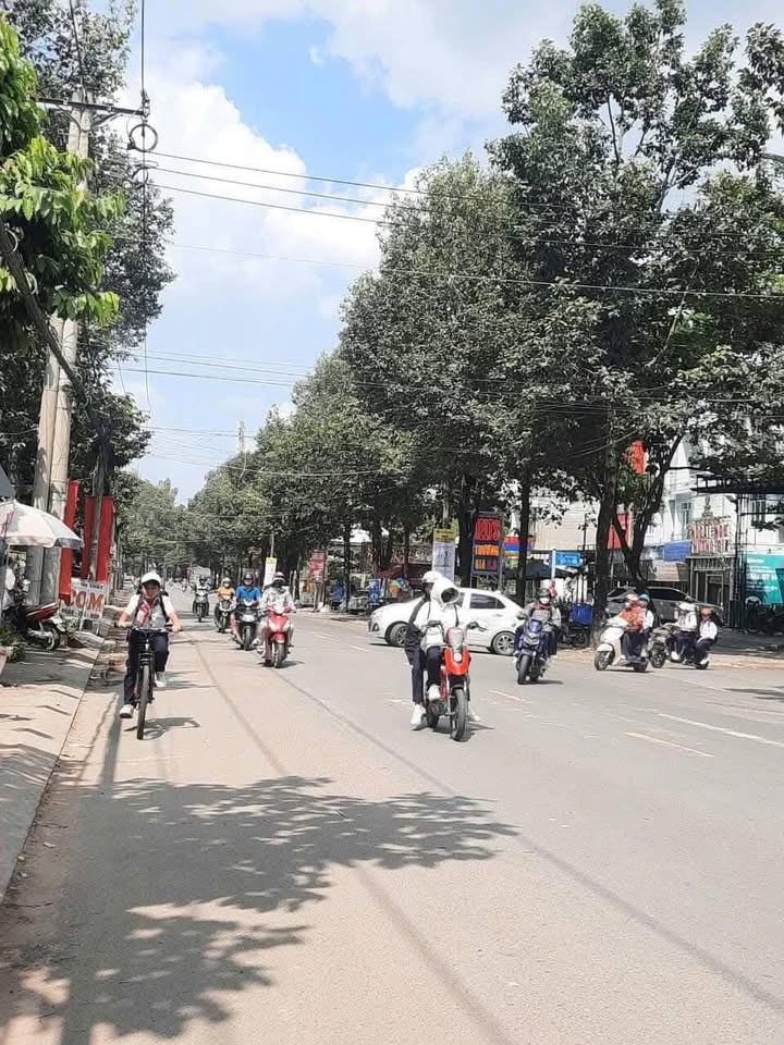 Nhà bán tại Bình Đa, Biên Hòa 105m² giá 3.3 tỷ - Khu dân trí cao, tiện ích đầy đủ!