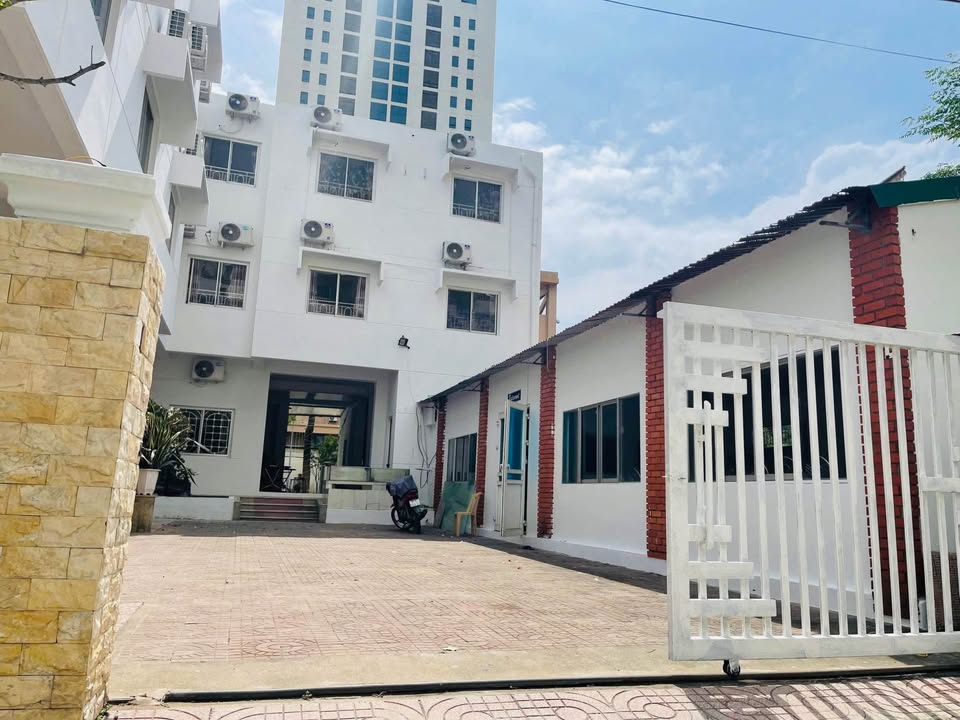 Khách sạn 742m² tại phường Nghi Thu, Cửa Lò giá 24 tỷ - Đầu tư sinh lời hấp dẫn!