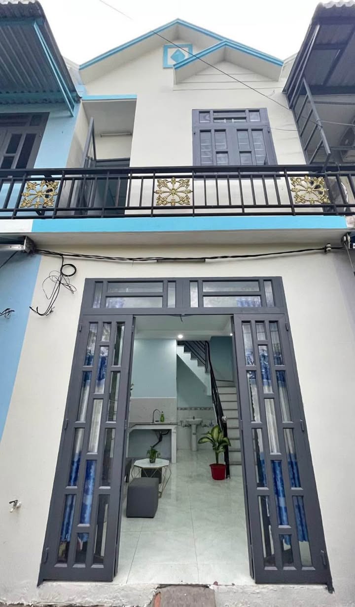 Nhà bán gấp Lò Gốm, Q6 - Diện tích 38.5m², giá chỉ 1.35 tỷ!