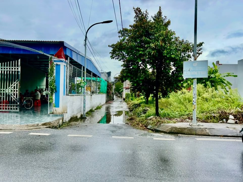 Đất Đồng Thái An Dương 100m² giá 2.7 tỷ - Bán gấp, tặng ngay nhà cấp 4!