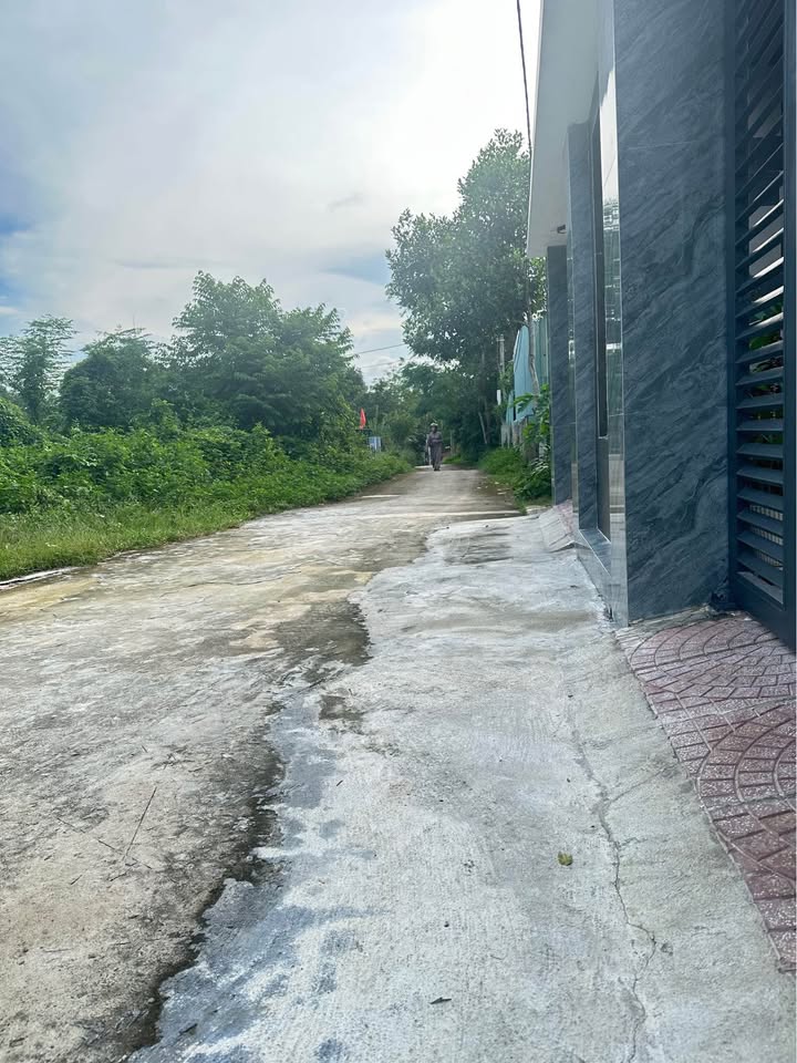 Đất nền Hòa Tiến Đà Nẵng 124m² giá 1.45 tỷ - View cánh đồng thoáng mát!