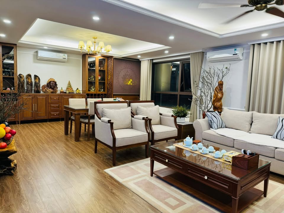 Căn hộ chung cư UDIC WESTLAKE 168m² giá 14.5 tỷ - View đẹp tại Tây Hồ!