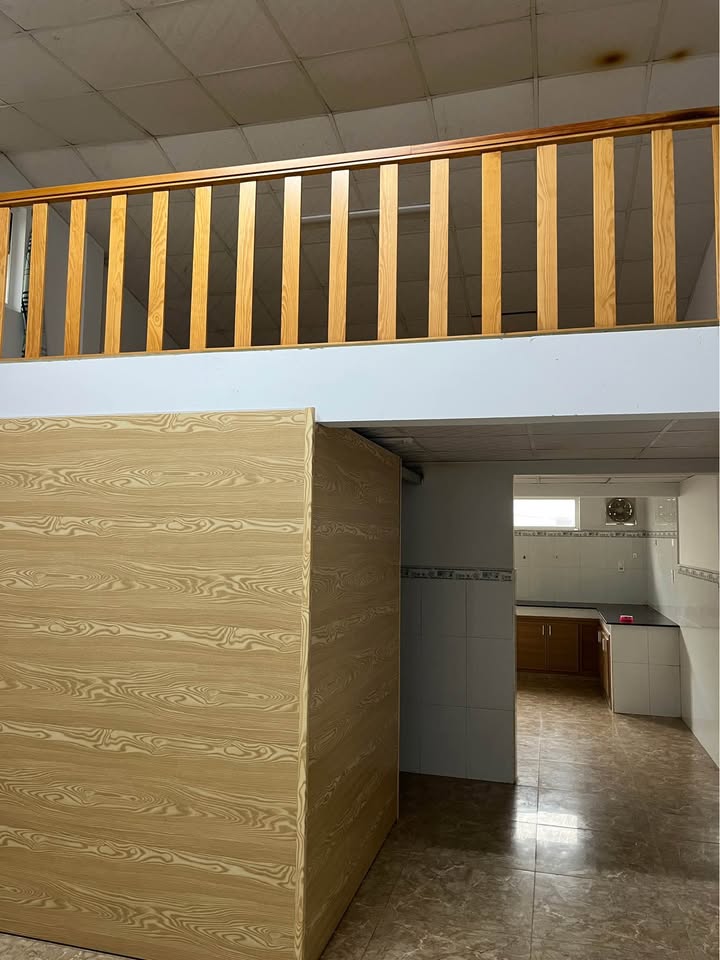 Nhà phố Trần Khánh Dư, Đà Lạt 77m² giá 2.2 tỷ - Sổ đỏ chung, tiện nghi đầy đủ!