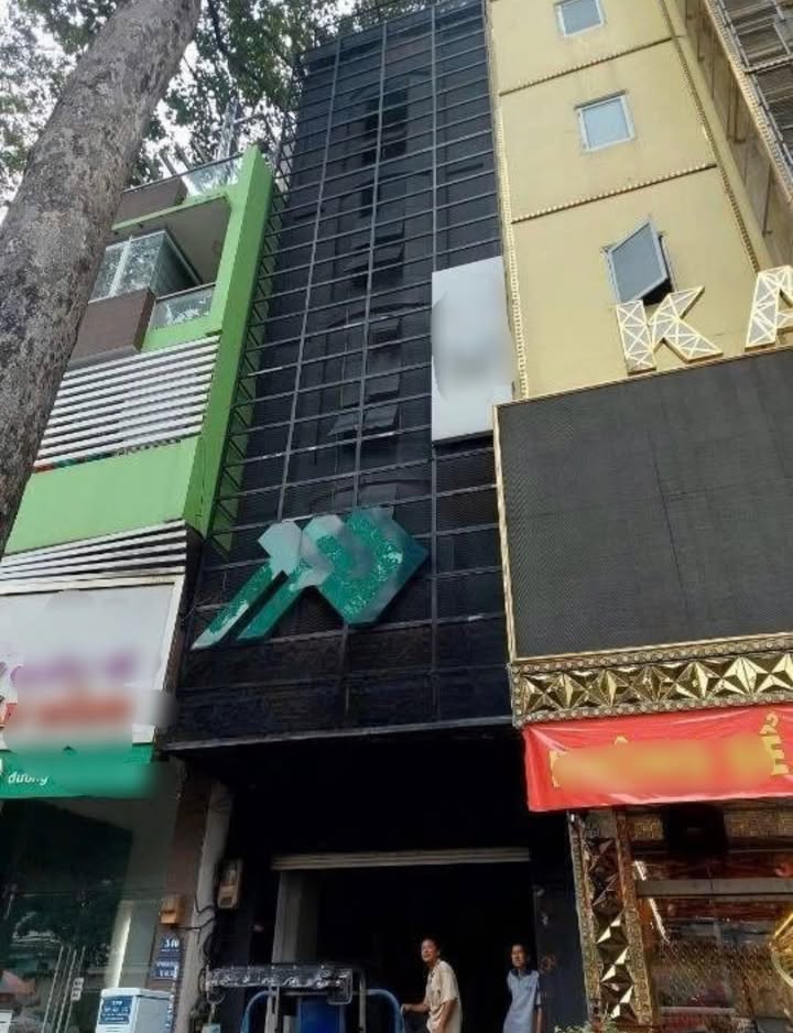 Cho thuê nhà 2 mặt tiền đường 3/2, Quận 10 - Kinh doanh lý tưởng!