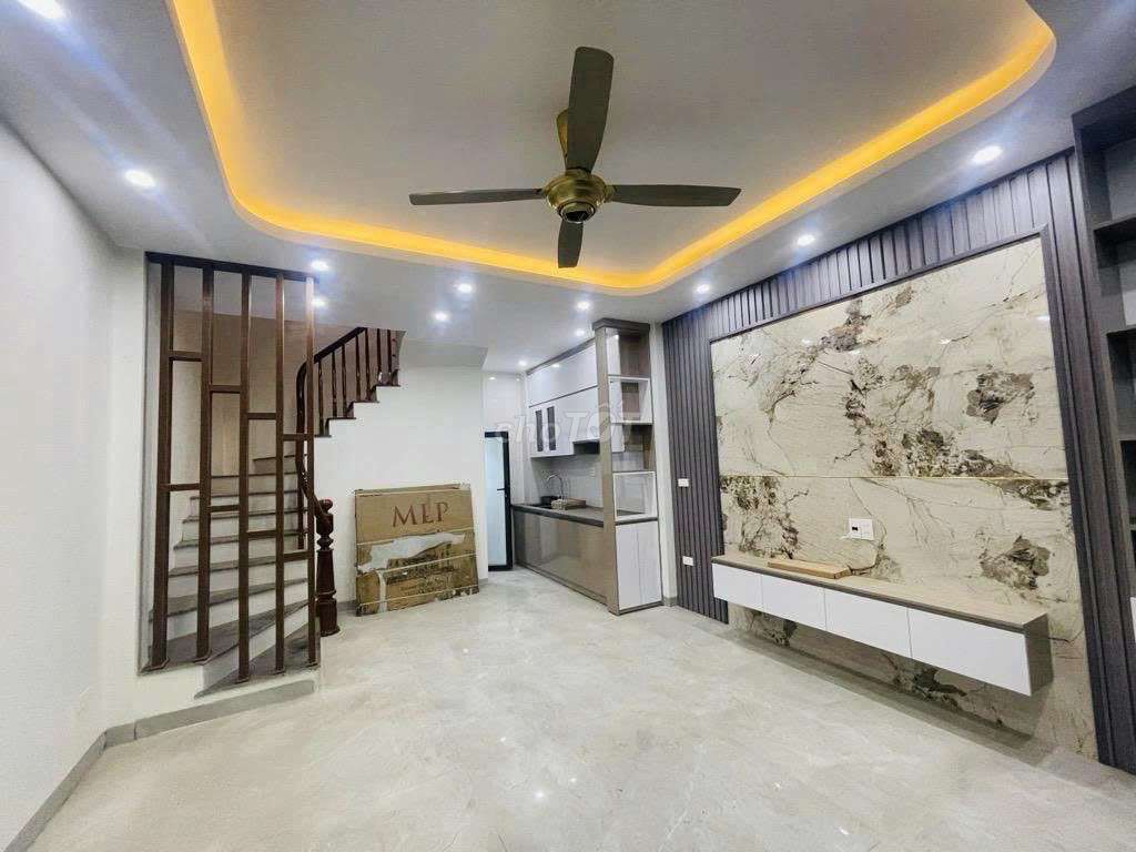 Nhà 5 tầng lô góc tại Yên Nghĩa, Hà Đông - Ô tô đỗ cửa, giá 6 tỷ