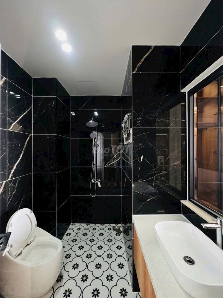 Bán nhà 3 tầng đẹp ngay Cầu Rồng 80m² giá 5.8 tỷ - Full nội thất sang trọng!