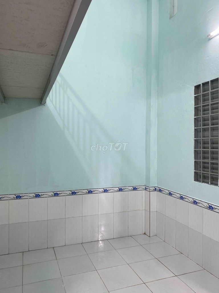 Phòng trọ 20m² tại đường số 4, Thạnh Mỹ Lợi - An ninh và thoáng mát!