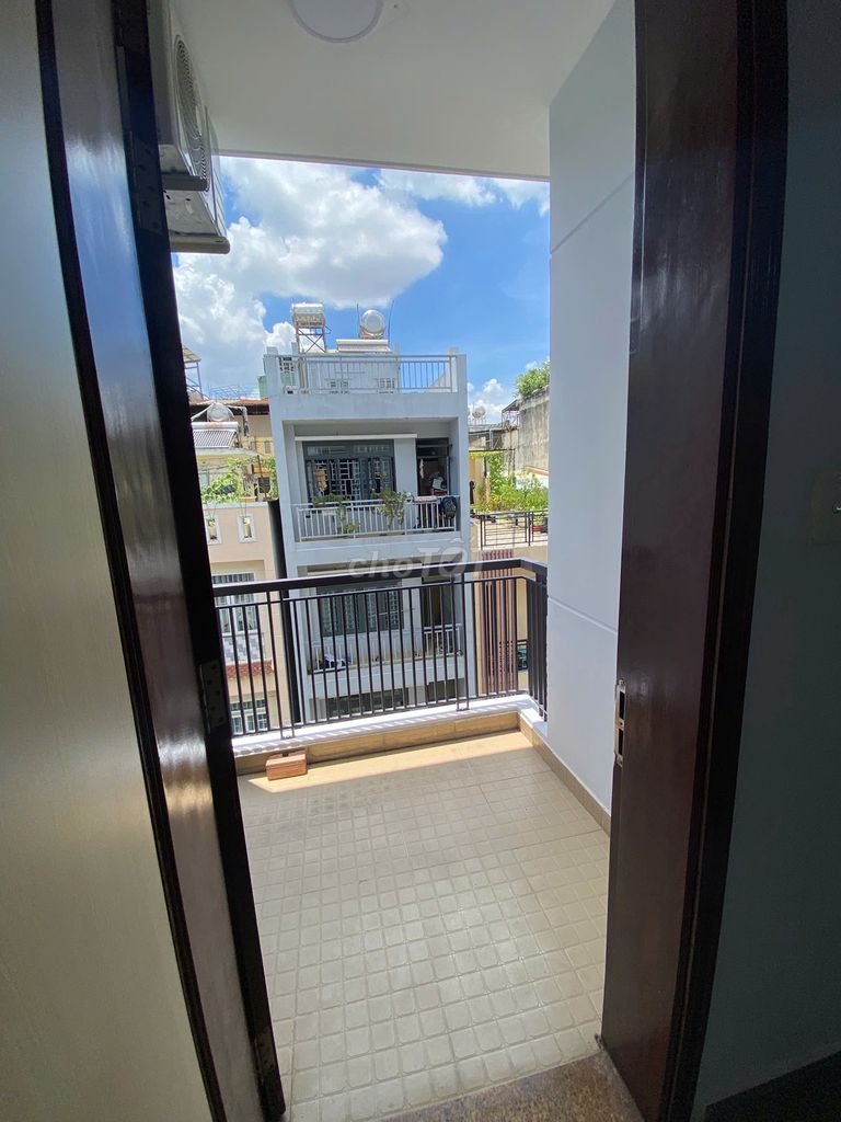 Phòng trọ mới Tân Sơn, phường 15, Tân Bình 20m² giá 4.8 triệu - Full nội thất, chỉ việc ở ngay!