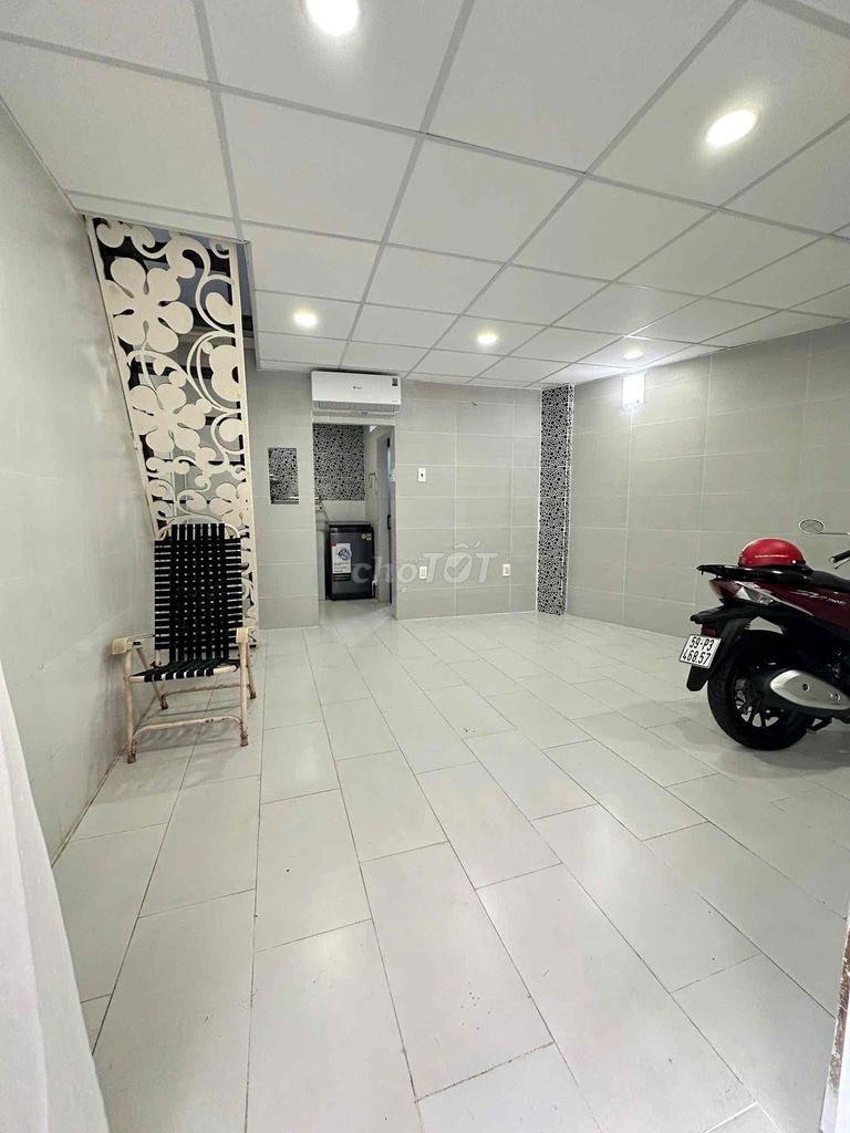 Nhà cho thuê hẻm 4m Lũy Bán Bích, Tân Phú 24m² giá 6.5 triệu - An ninh tuyệt đối!