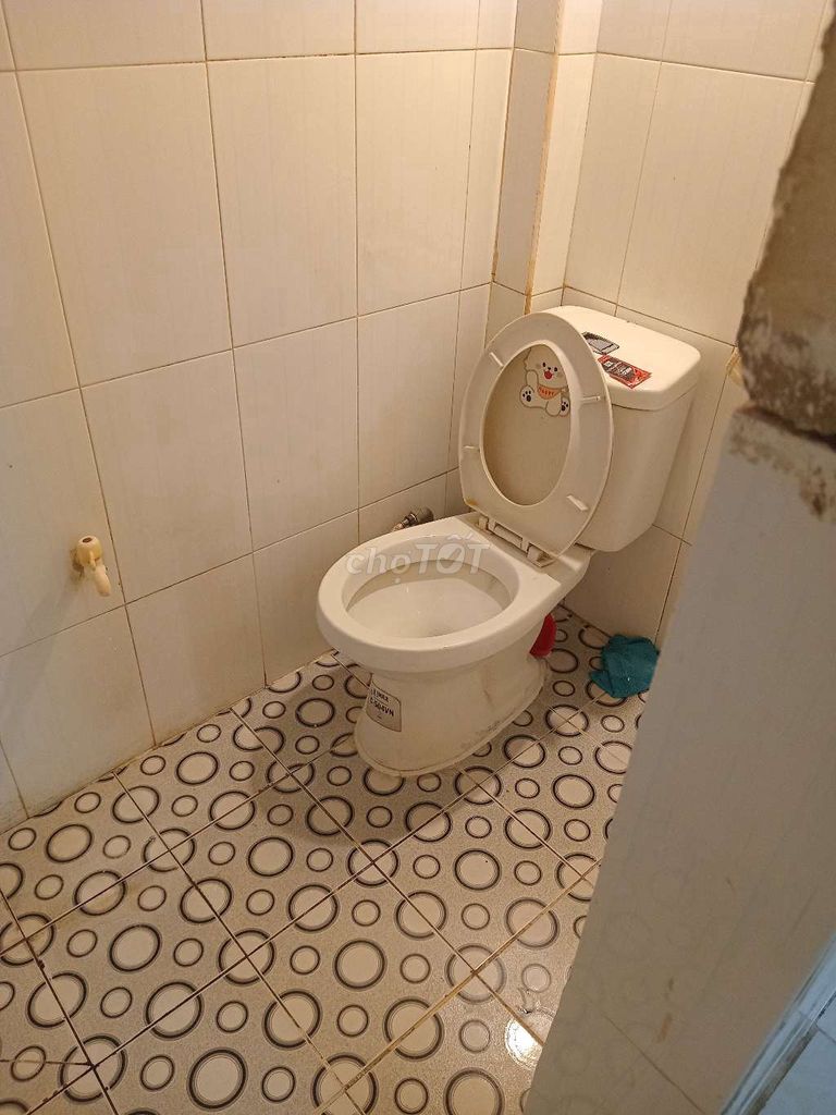 Phòng trọ hẻm rộng tại Bình Tân 18m² giá 1.4 triệu - Không gian riêng tư thoải mái!