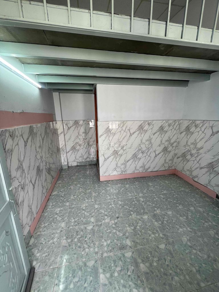 Phòng trọ sinh viên tại Bình Tân 15m² giá chỉ 1.7 triệu - Hướng thoáng, sạch sẽ!