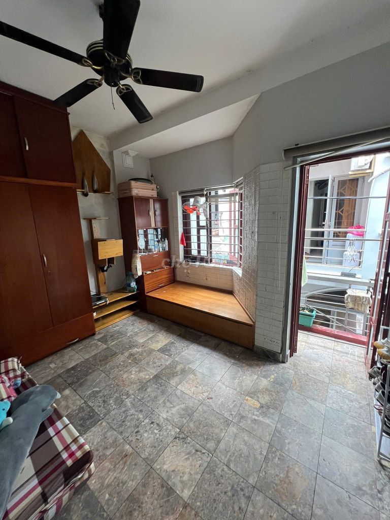 Phòng trọ Quận 3 - Diện tích 25m² giá chỉ từ 3 triệu - Sống ngay trung tâm!