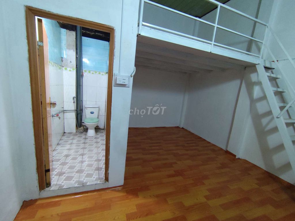 Cho thuê phòng trọ Nguyễn Chí Thanh, Quận 5 25m² giá 1.8 triệu - An toàn, sạch sẽ!