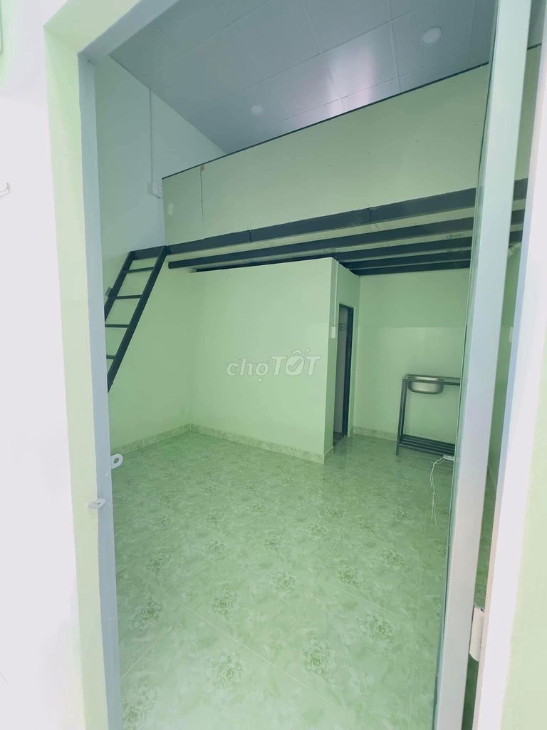 Phòng trọ quận 12 12m² giá 2 triệu - Phòng mới sạch sẽ, gần siêu thị!