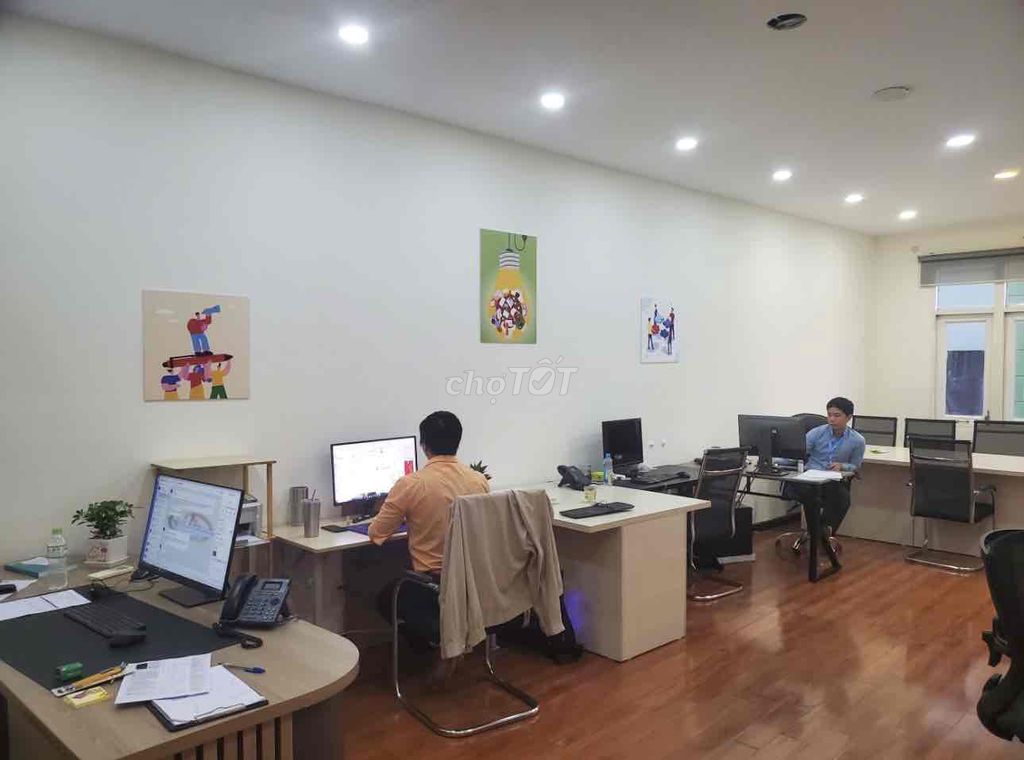 Văn phòng cho thuê đường Quang Trung, Gò Vấp 30m² - Sạch sẽ, đầy đủ nội thất
